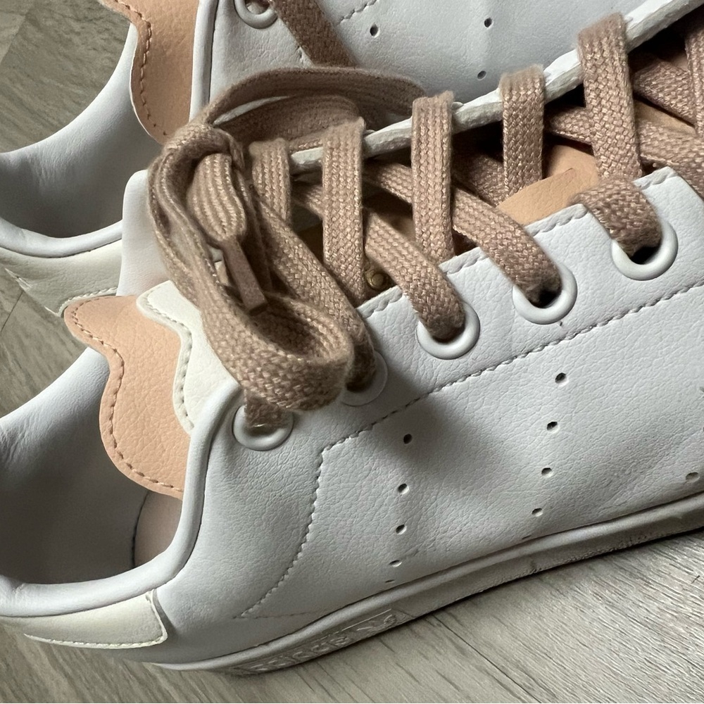Adidas White and tan Casual Shoes - Picture 2 of 6